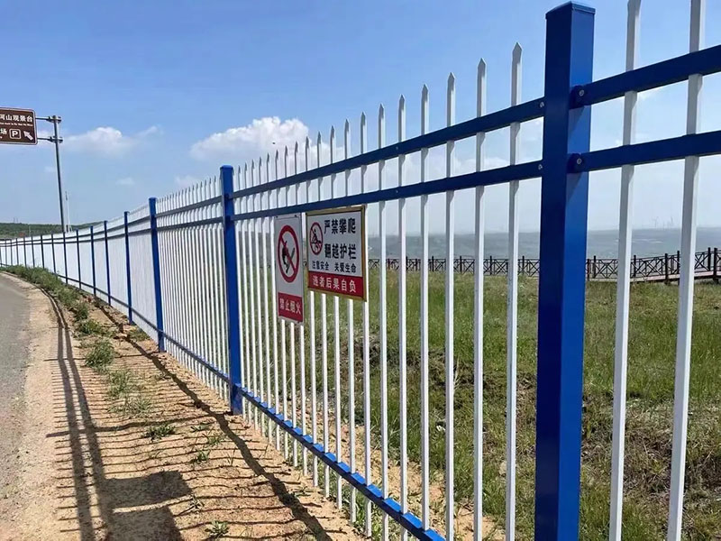 三橫杠鋅鋼護(hù)欄規(guī)格